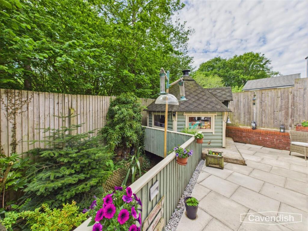 SCANDINAVIAN BARBEQUE HUT