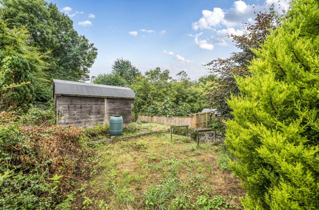 1332268-4-6888b93...