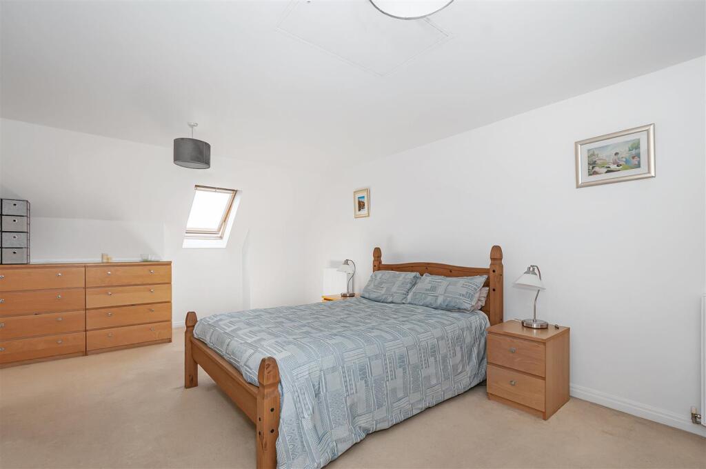 1 Trent Walk - 12.jpg