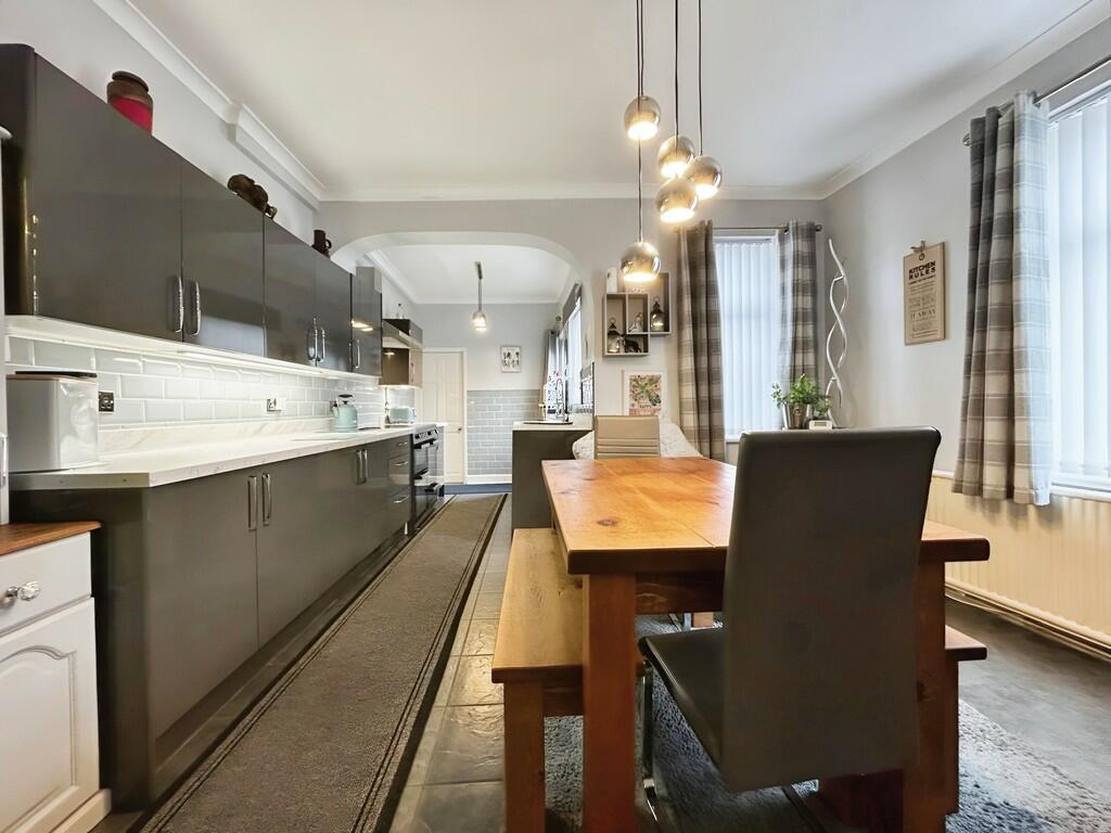 2f15a6ba-WhatsApp...