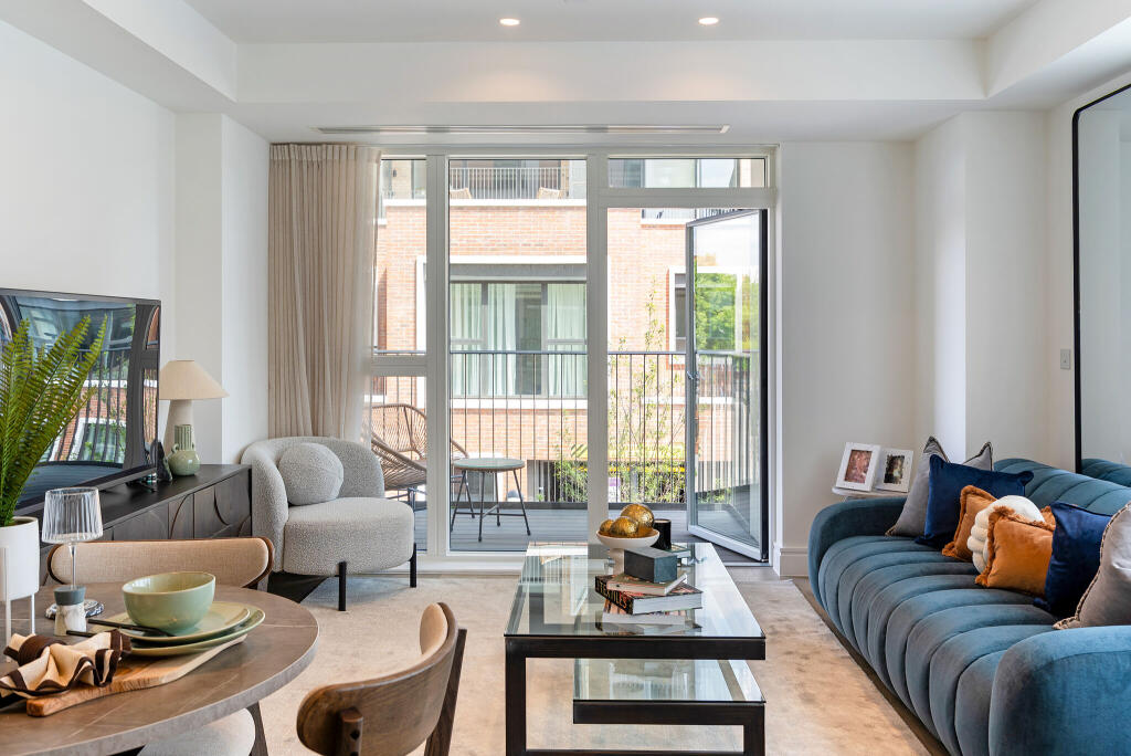 93441_Empire House Apartment  (3)_low.jpg