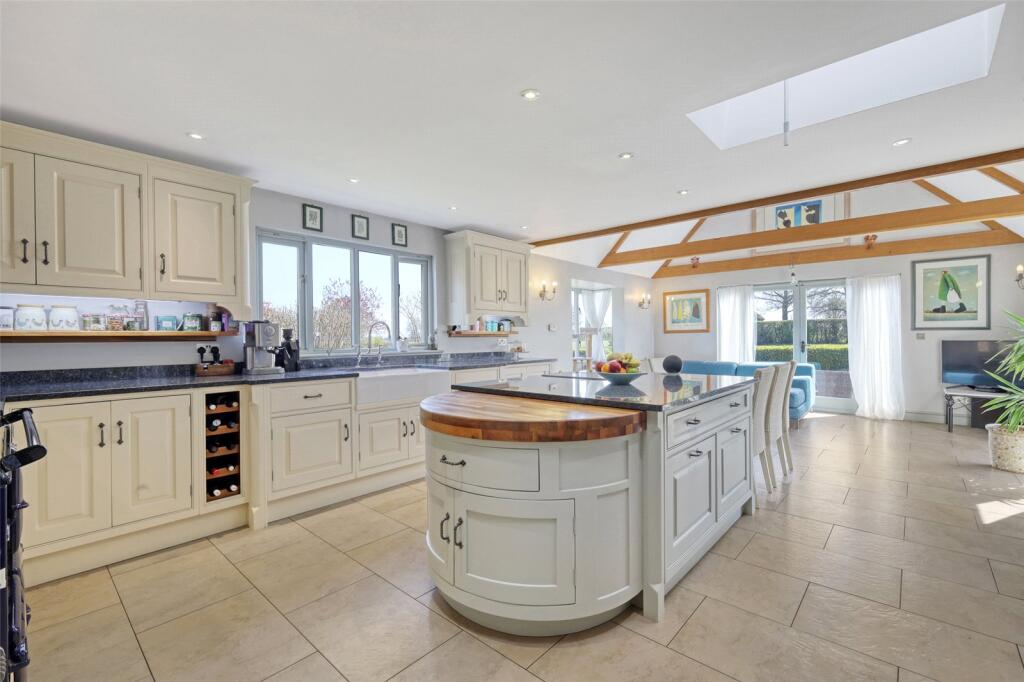 Kitchen/Breakfast