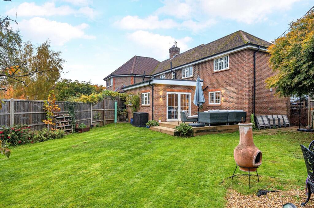 1374106-27-6903c7...