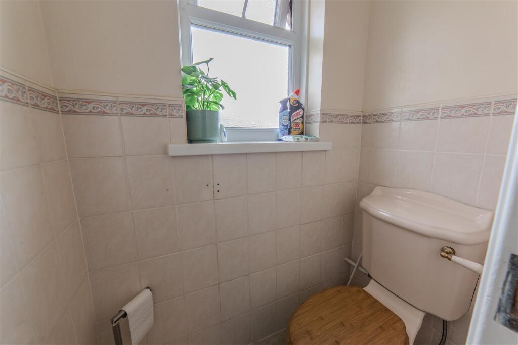 27 Keats Close-7.jpg