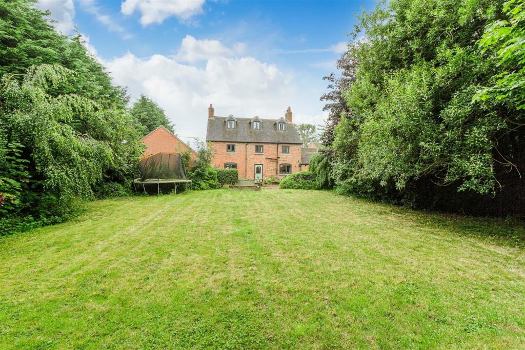 1 Atterton Lane, Witherley