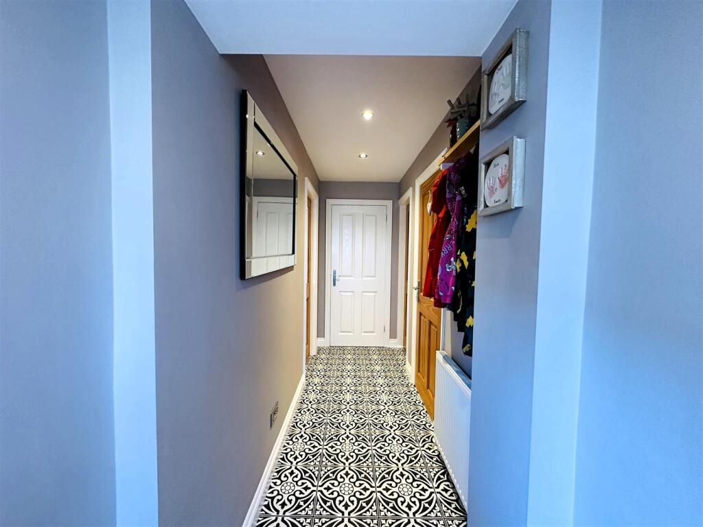 Hall.jpg