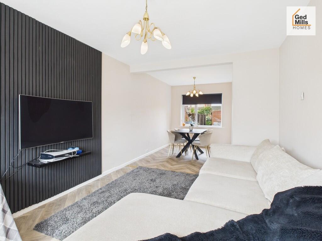 CAM04261G0-PR0032...