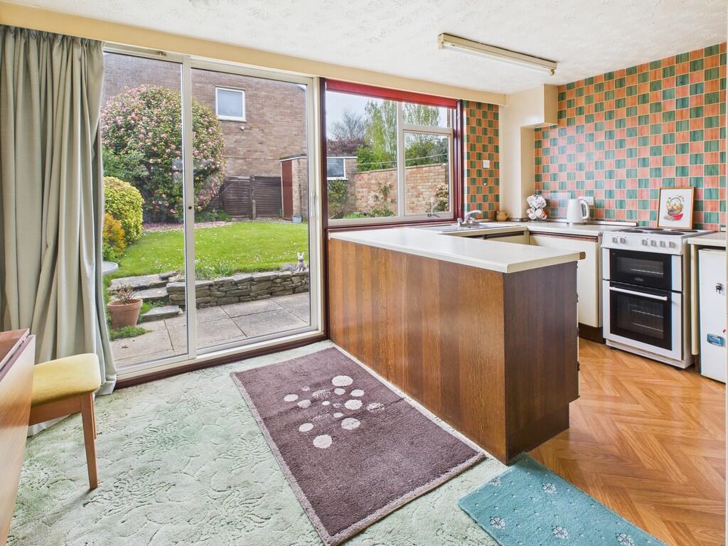 CAM05068G0-PR0015...