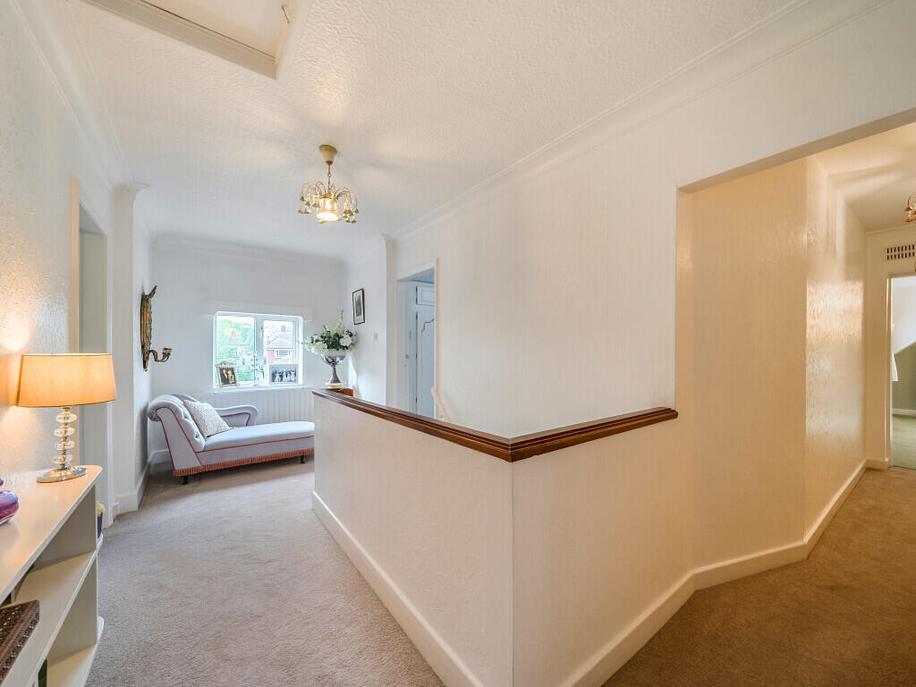 1369972-15-68fb69...