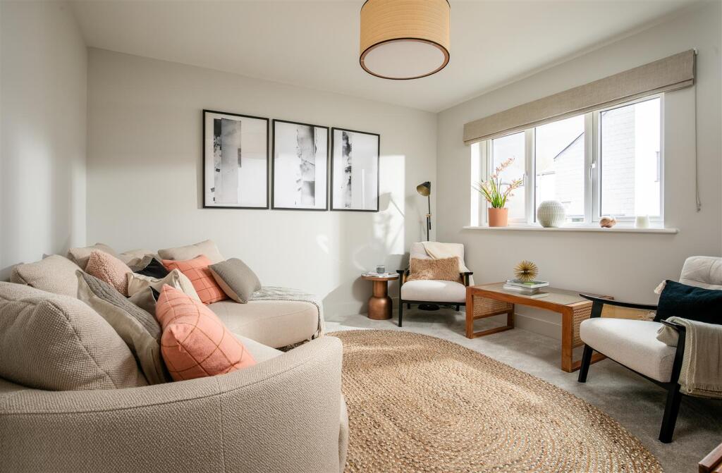 Separate Reception Room