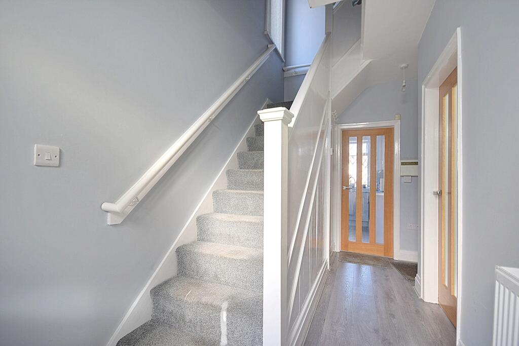 Halifax Road EweMove Brighouse (14)