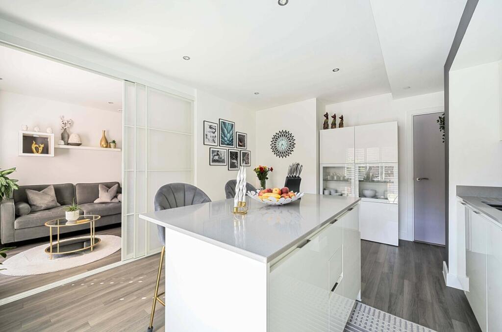 1303791-9-683dda2...