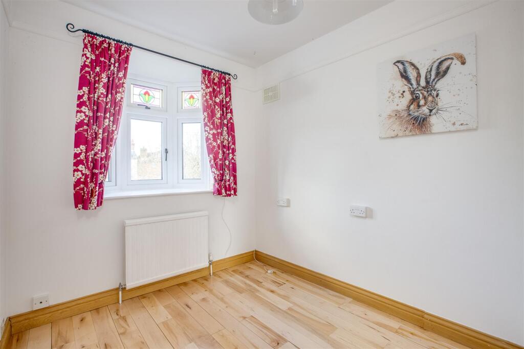 40 Wycombe Road, HP15 6RY-3.jpg