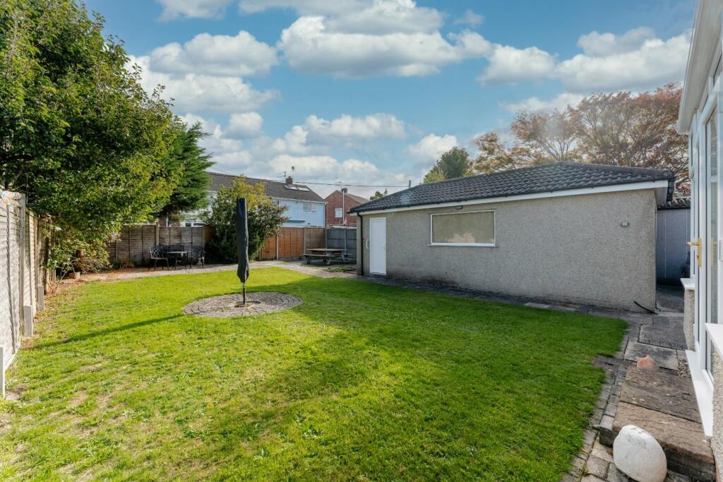 28 Bishops Road, BS49 4NG 52.jpeg