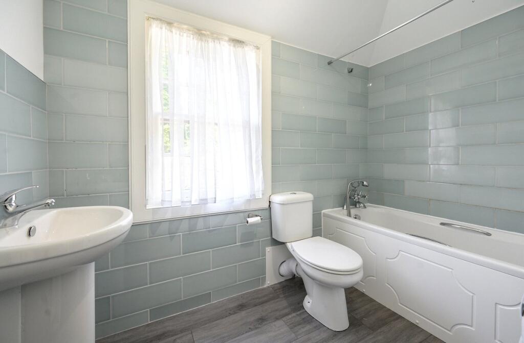 Lodge Bathroom