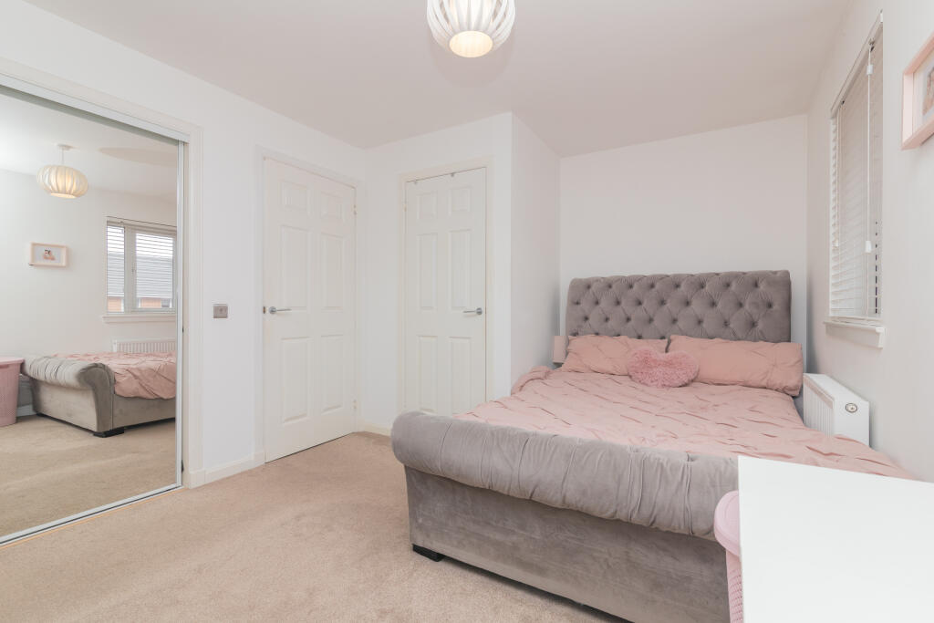 109 ivy gardens Paisley PA1 2BT L-3