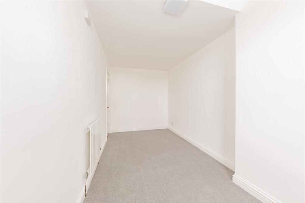 415 Strathmartine Road Dundee-4.JPG