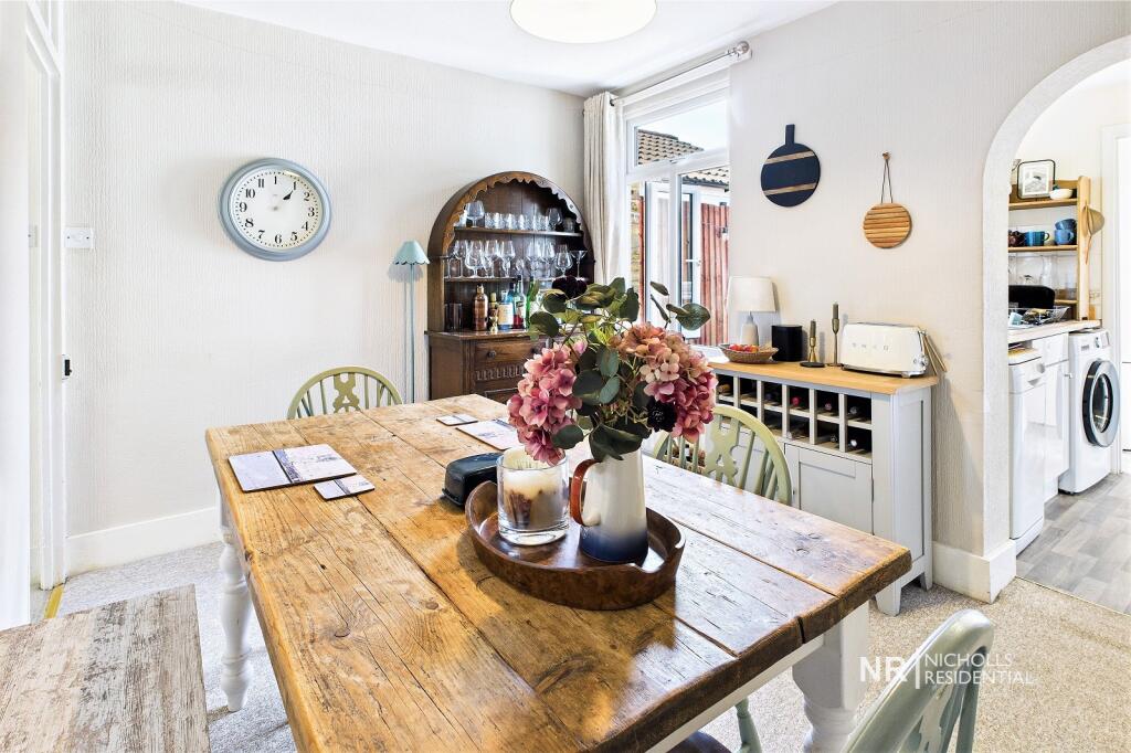 Dining Room Extra Photo