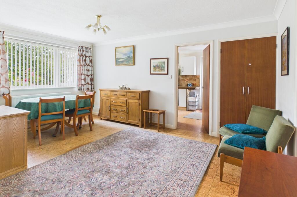 CAM02545G0-PR0445-STILL001