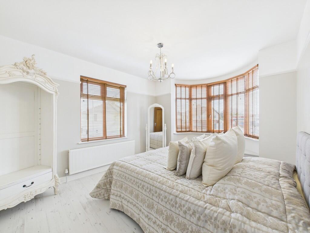 CAM01835G0-PR0193...