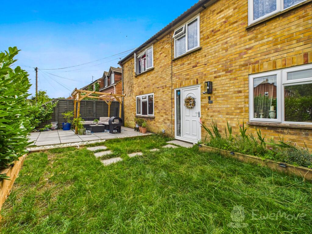 CAM03624G0-PR0153-STILL023