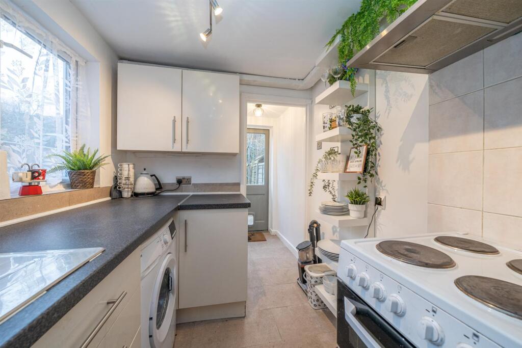 Shaftesbury Kitchen 2.jpg