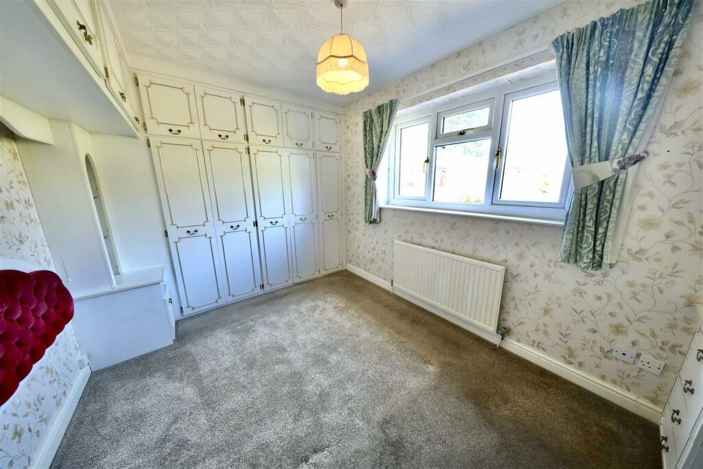 229 Hull Road - Bedroom 2.jpg