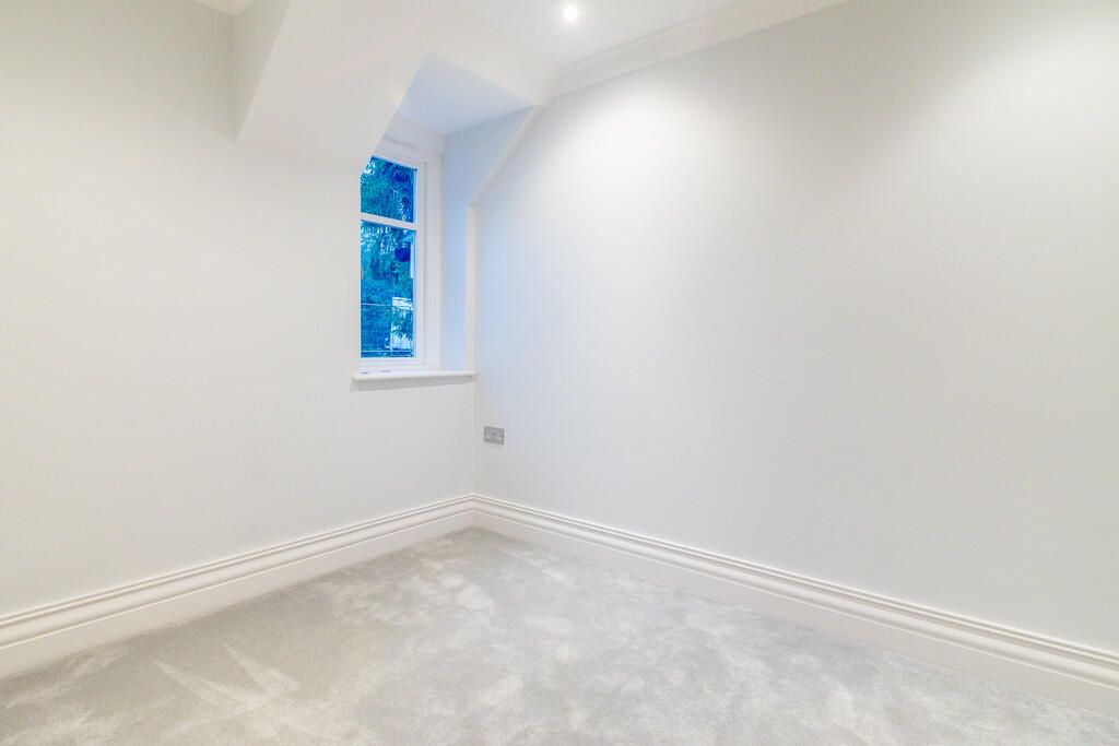 8323028-Flat4_9-i...