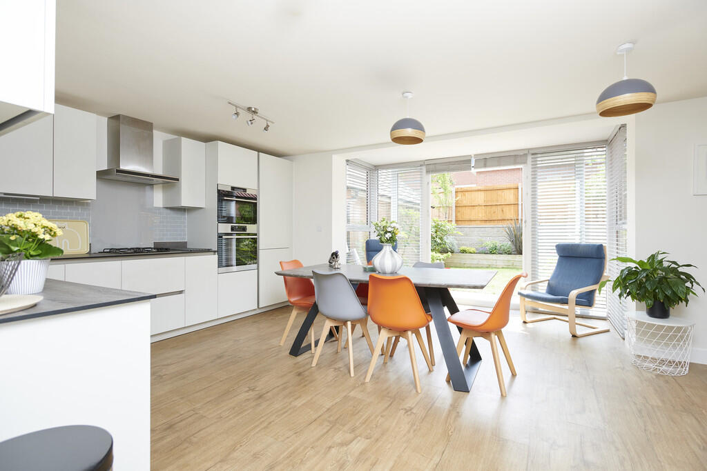 Kitchen/Dining/Li...