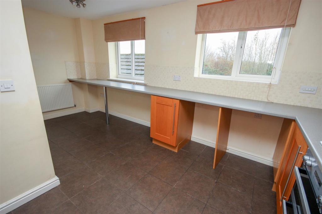 Breakfast Area.jpg