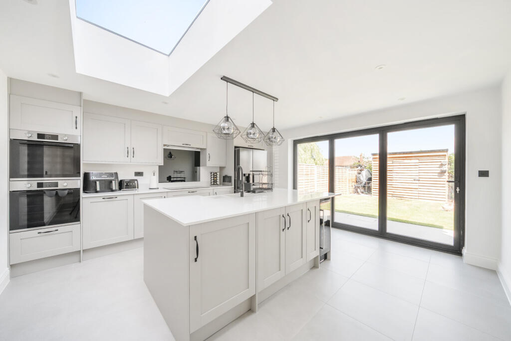 1312628-16-685298...