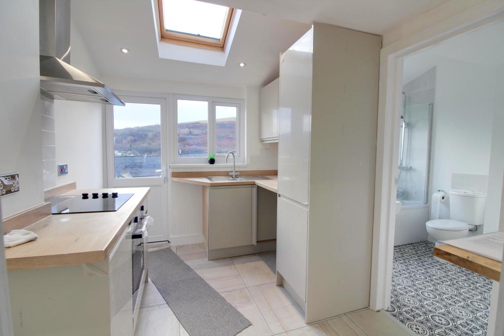 Kitchen with Bathroo