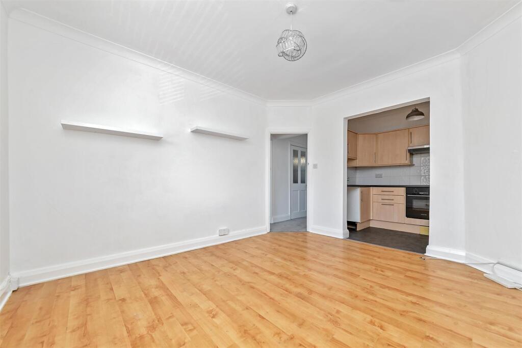 403HatfieldRoad-13.jpg