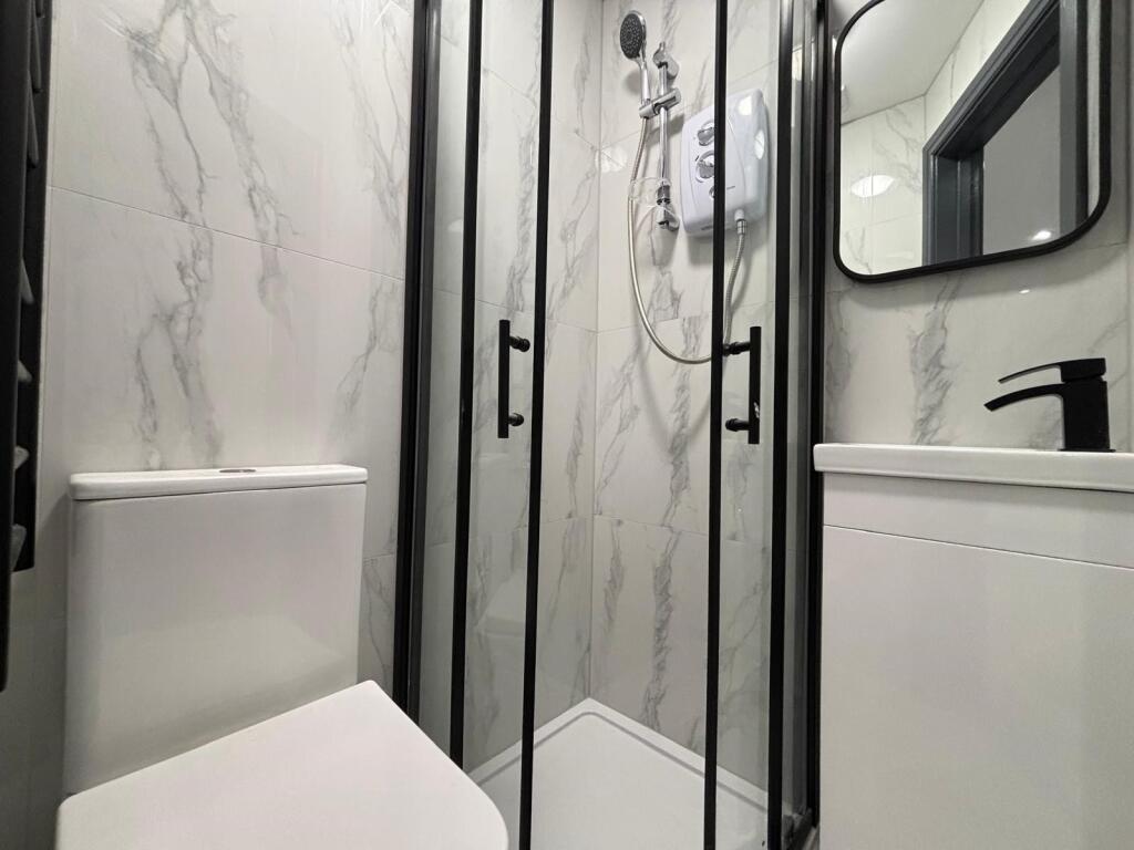 En-suite Bathroom