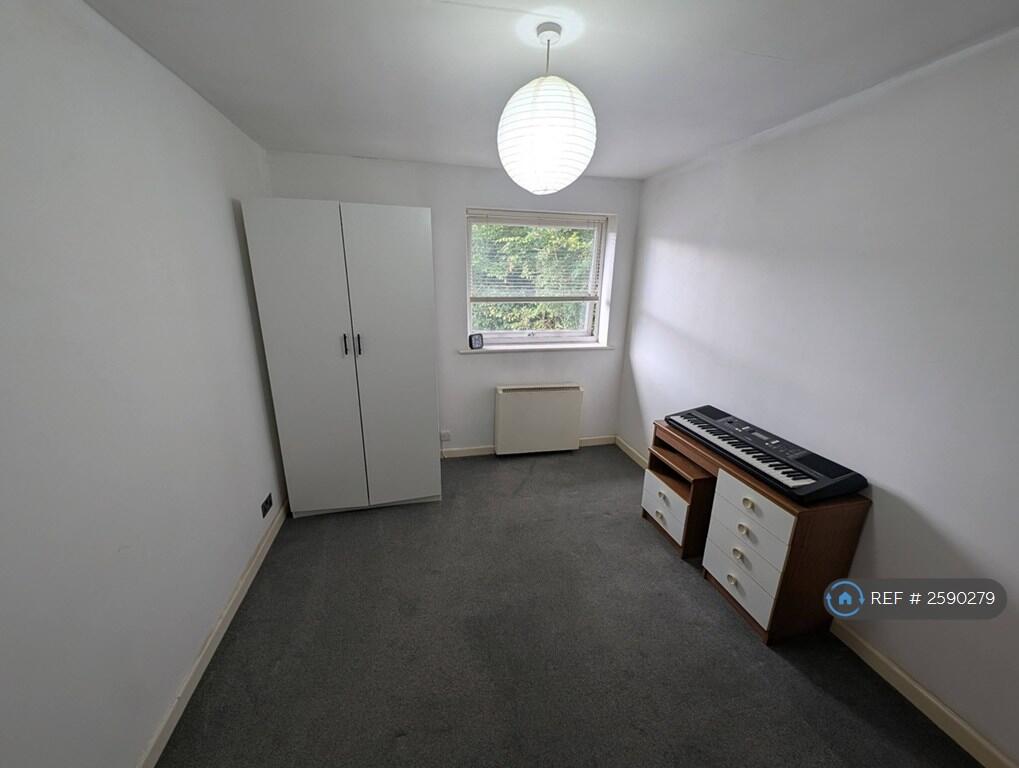 Double Bedroom 3