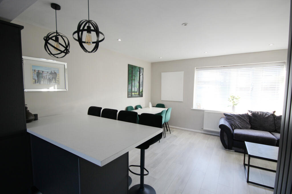 Lounge/Kitchen/Dining Room