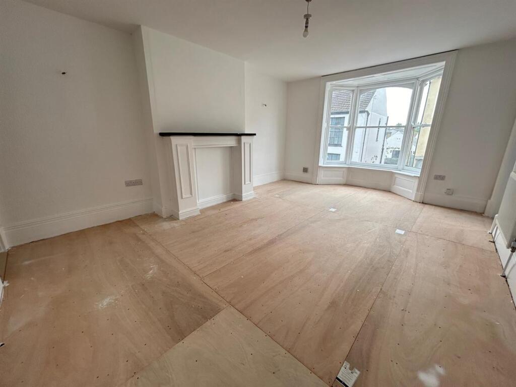 Living room.jpg