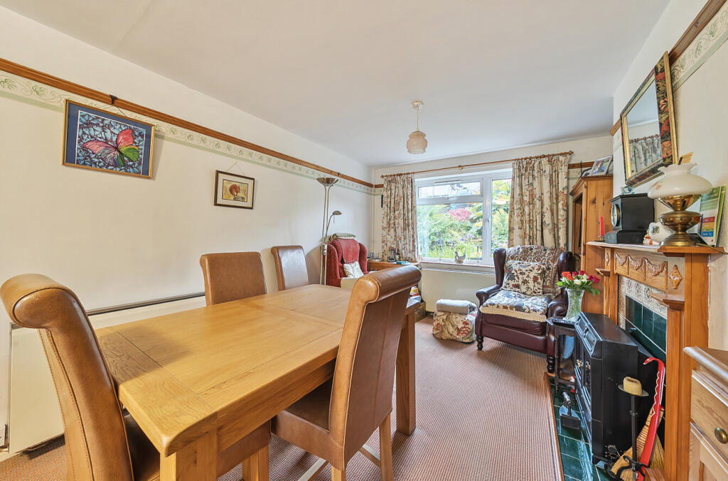 1301327-9-684ac7f...