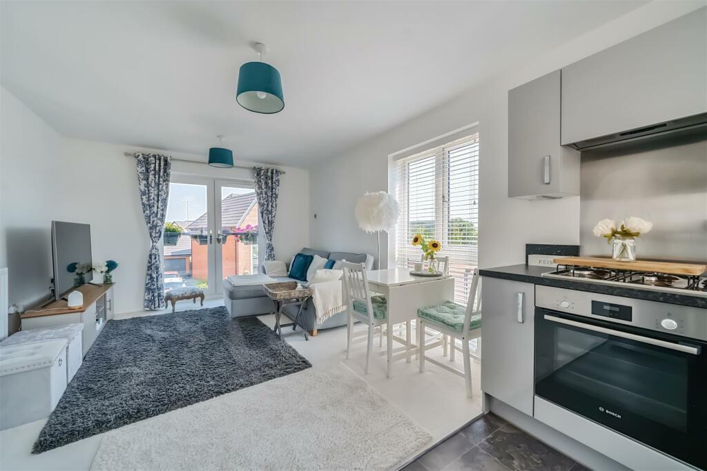 Open Plan Living Dining Kitchen