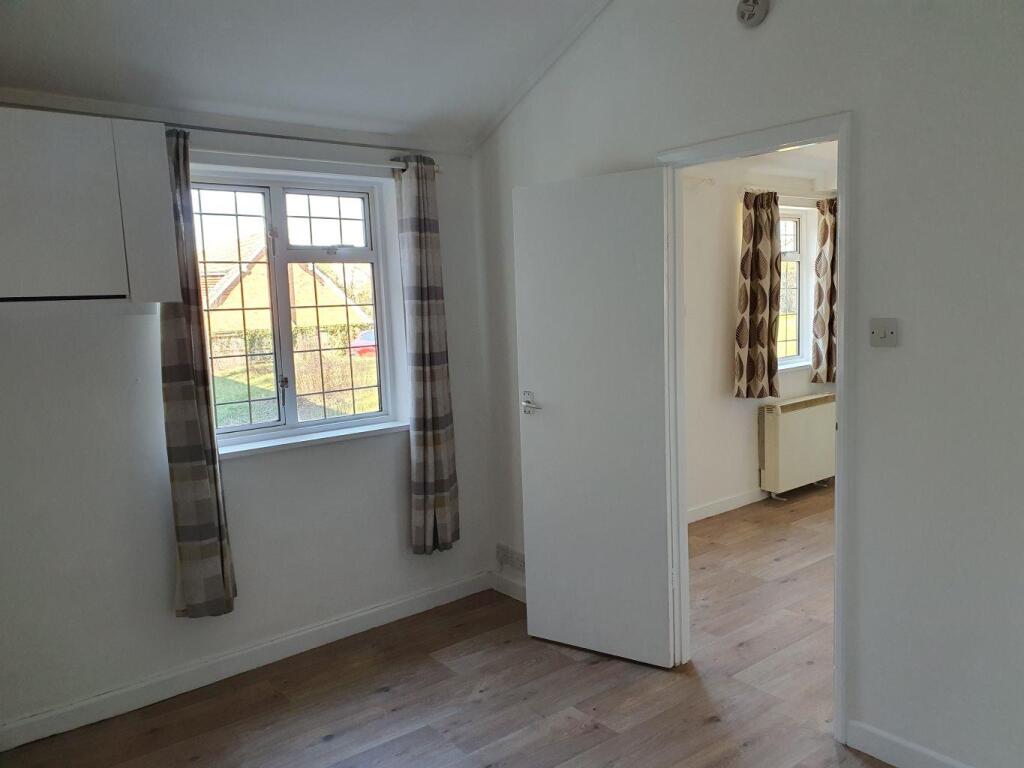 Bedroom to lounge.jpg