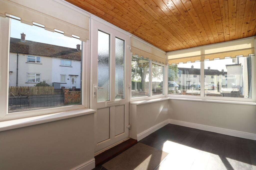 Entrance Porch/Sun Room