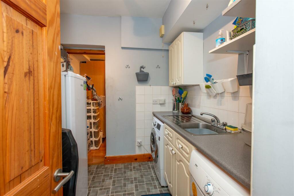 2024.02.12 67 Cloonmore Ave, BR6 9LG-3693.jpg