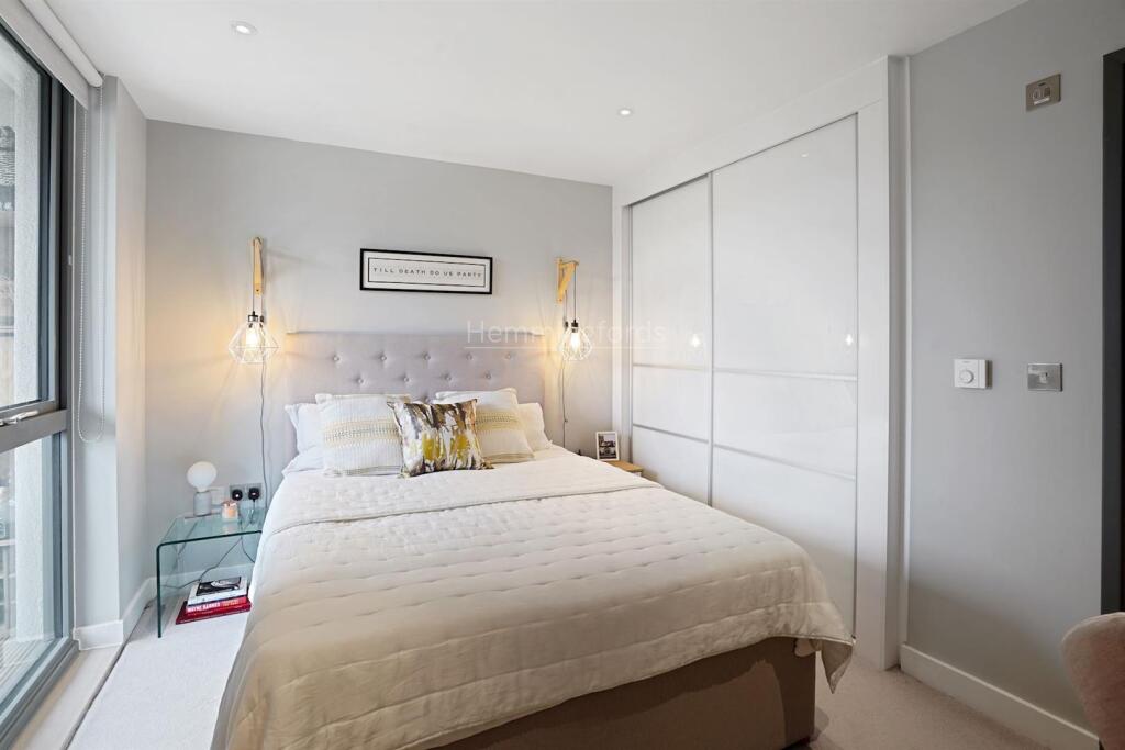 Bedroom 2.jpg