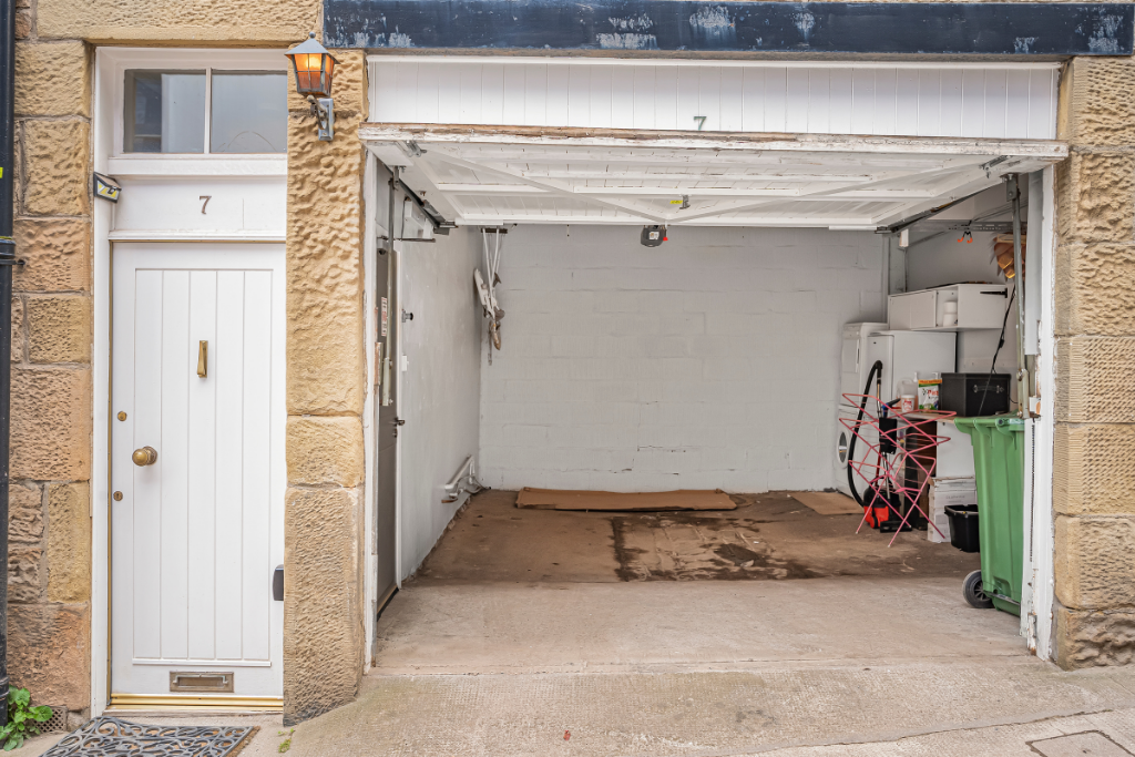 Single garage