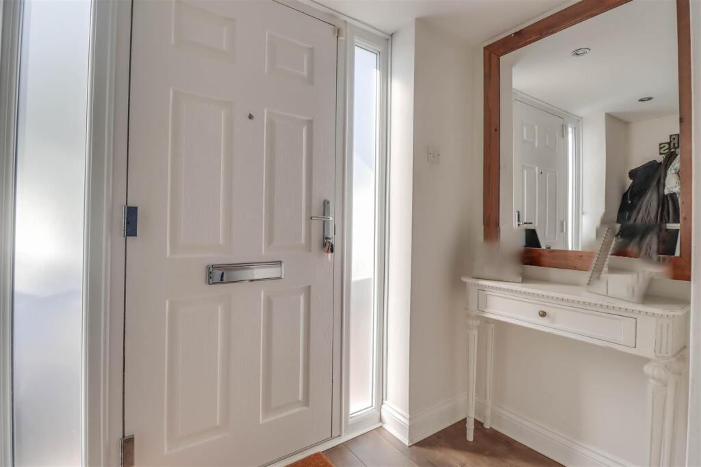 46 LAUREL AVENUE-8 blurred.jpg