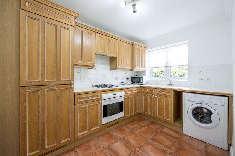 Fitted kitchen