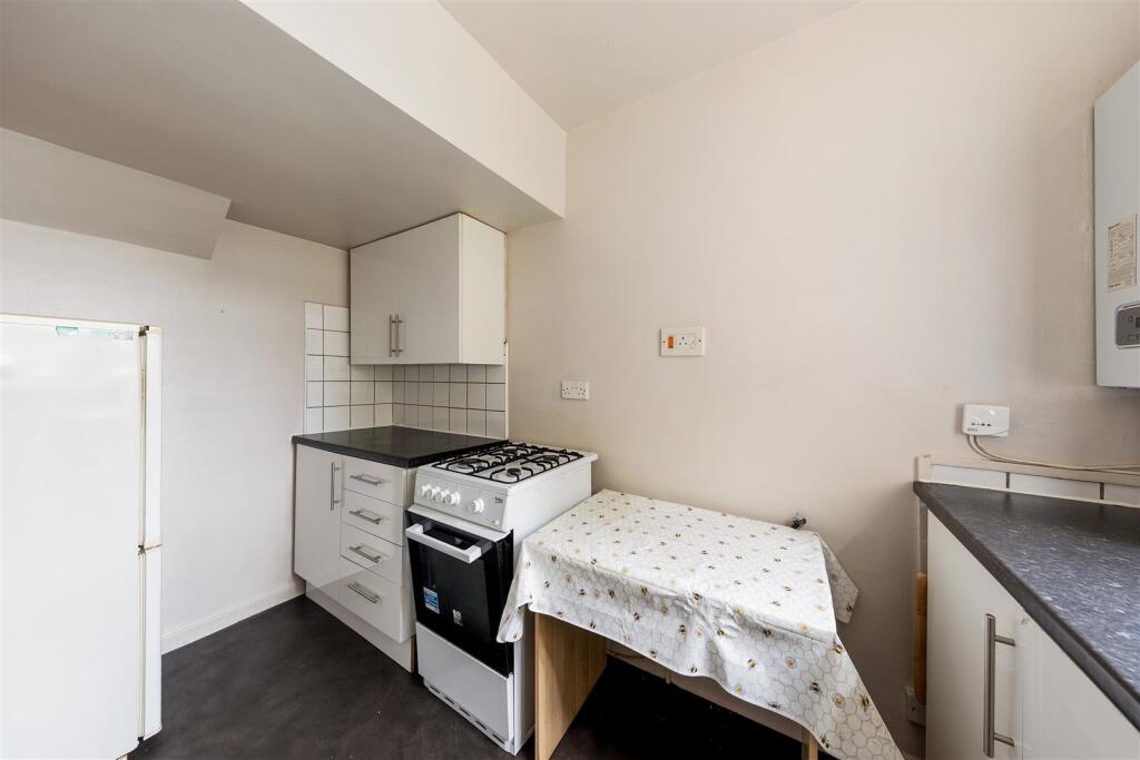 Hermon Hill E11