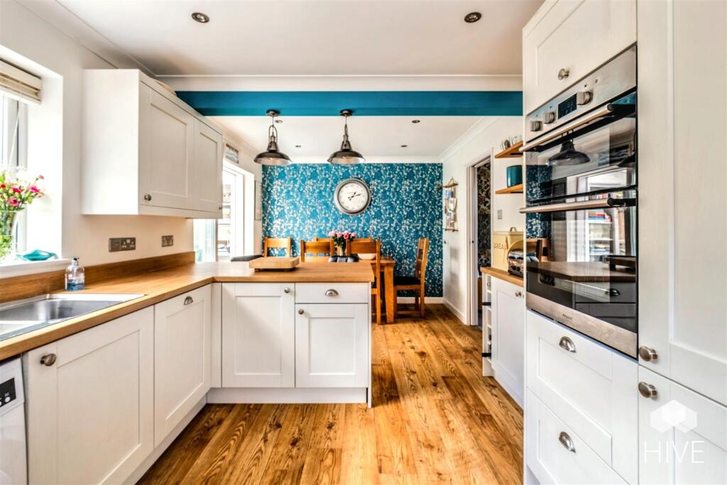 Kitchen diner