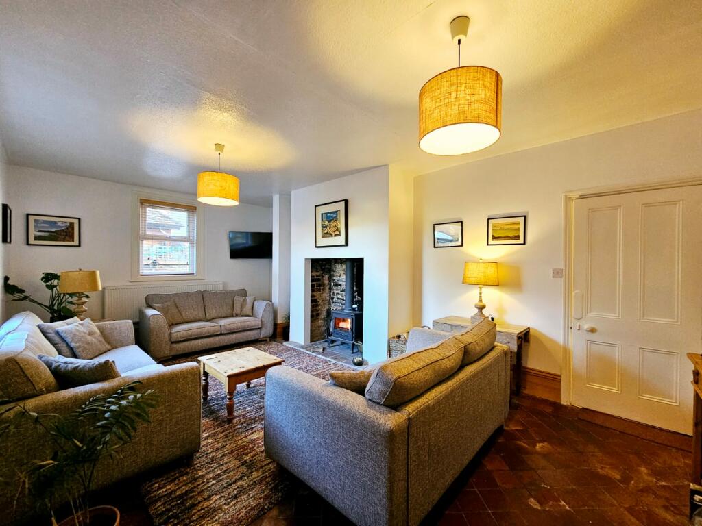 11282915-18c2-4d41-b88d-7fd8c5a54ed0