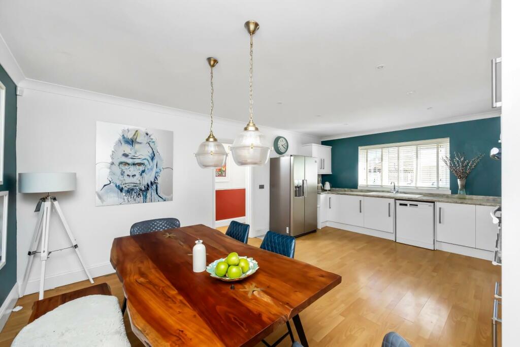 Alexandra Road 19 Lancing-017.jpg